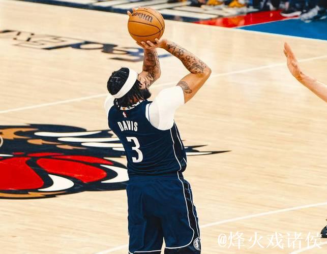 打疯了！斯潘塞命中本场第7记三分，灰熊末节已领先至20分